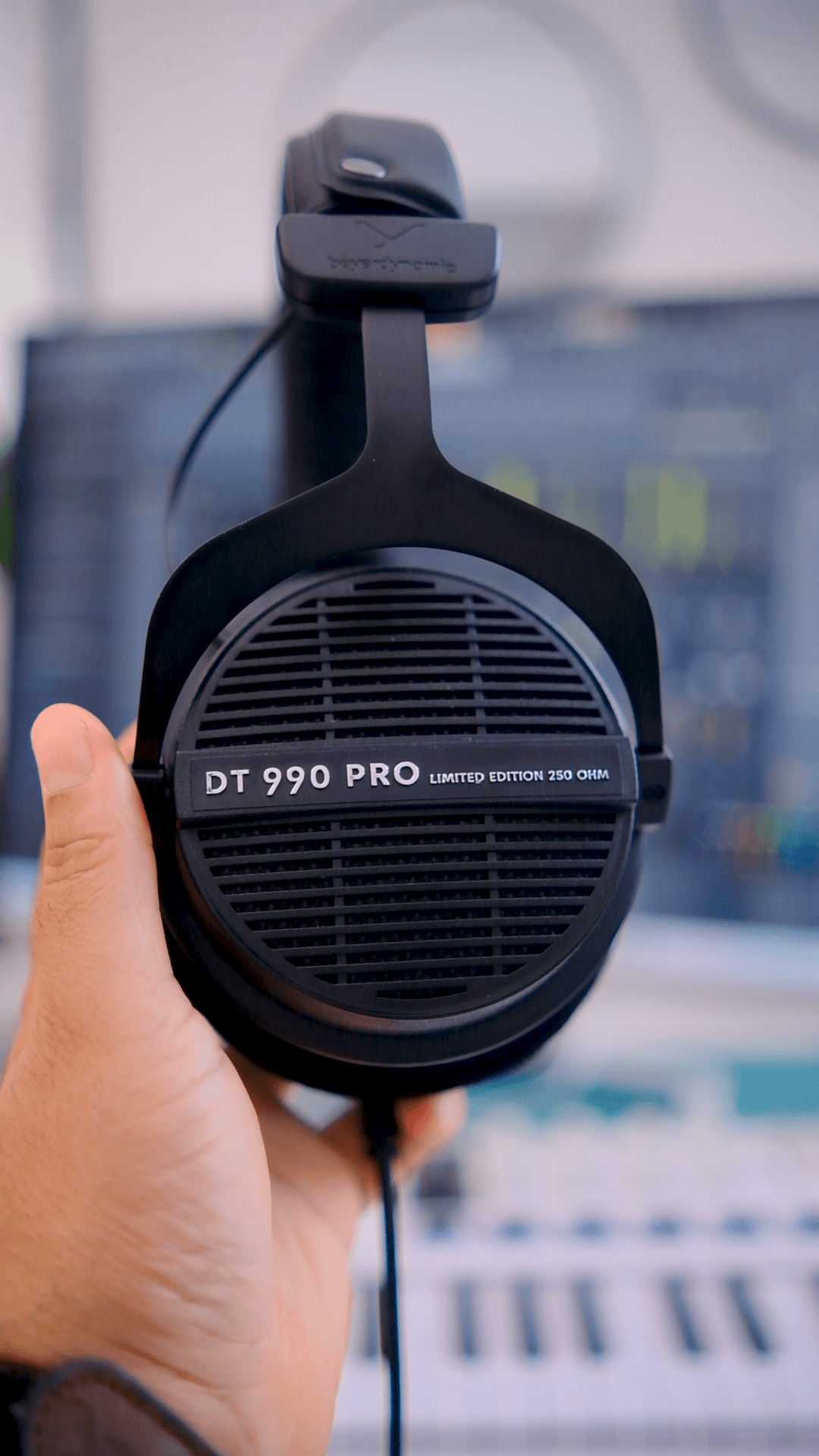 DT 990 Pro Headphones Review